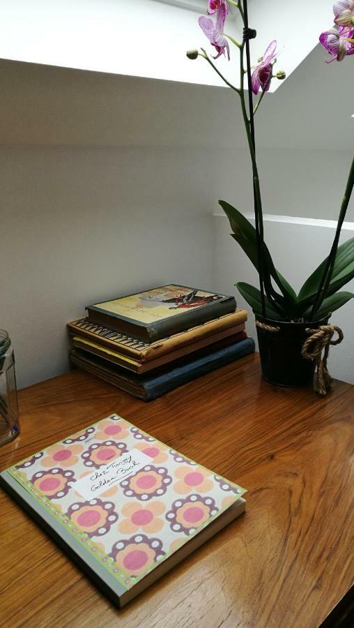 Chez Twiggy - Guesthouse Vintage A Prenois מראה חיצוני תמונה
